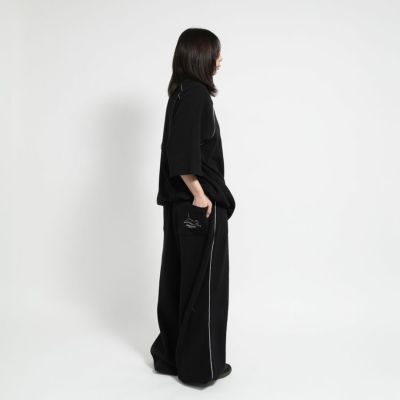 ★関税/送料込★VIVASTUDIO★Cursive Logo Long Sleeve A MA MANIÉRE CURSIVE LOGO LONG SLEEVE